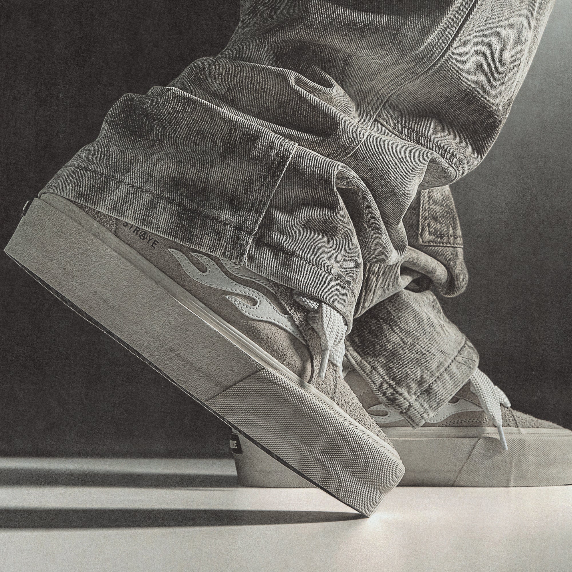 LOGAN STOMPER - CREAM - Image 3
