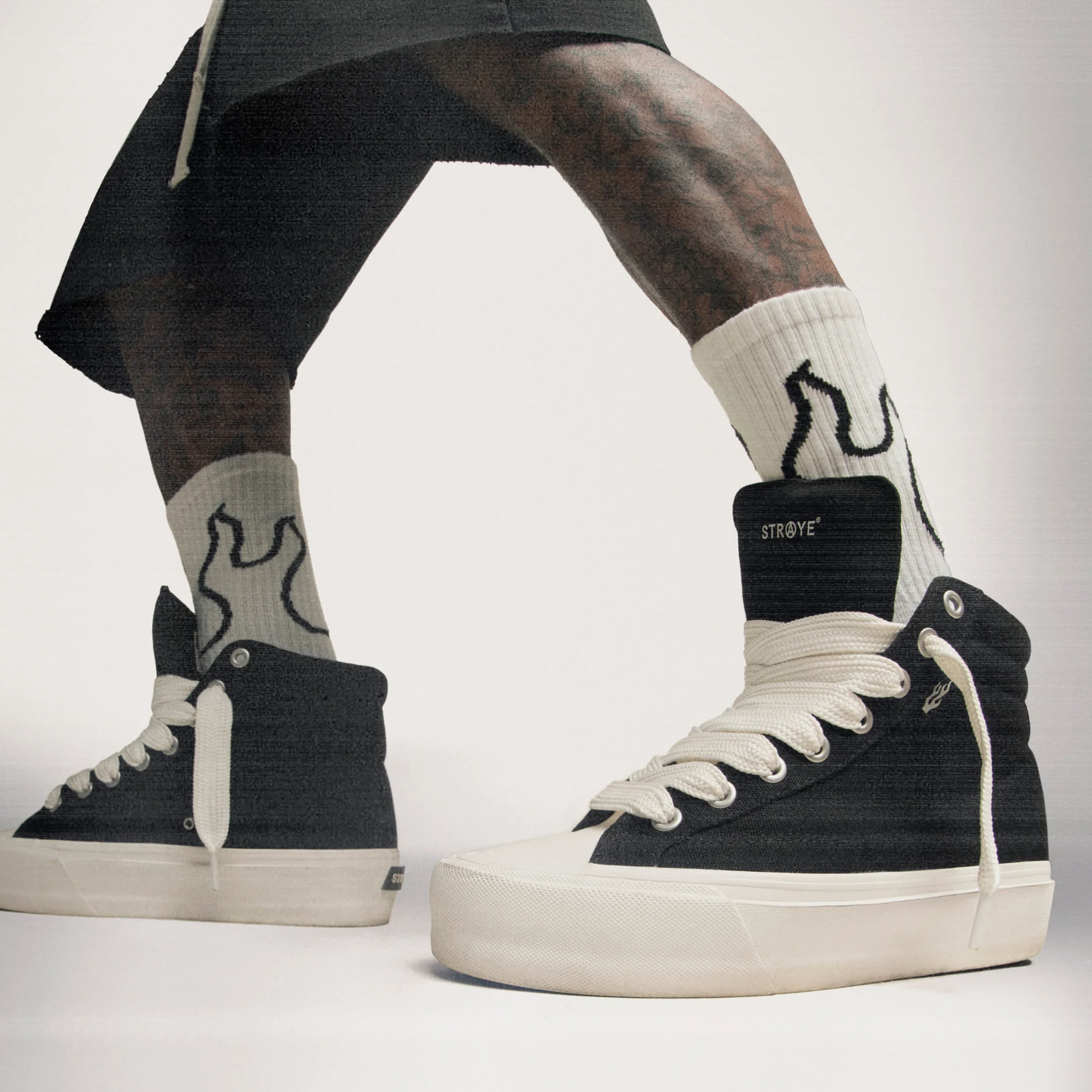 VENICE STOMPER - BLACK - Image 3